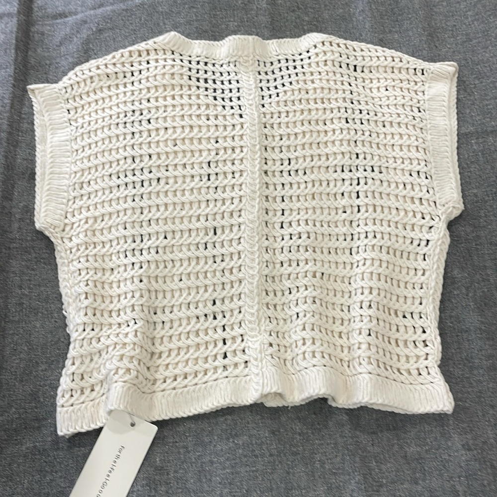 Commense Cream Crochet Button-Front Sleeveless Cardigan - Picture 7 of 11